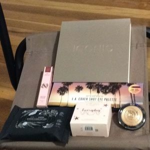 Makeup bundle